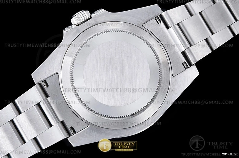 1206 Elegant Submariner 116610LV 904L Dia SS SS Grn Noob A 1080